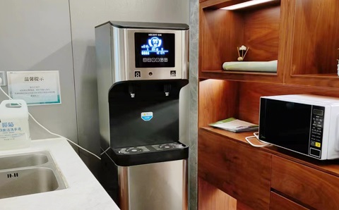 北京某某多嬴有限公司-采購企業(yè)商用直飲機案例