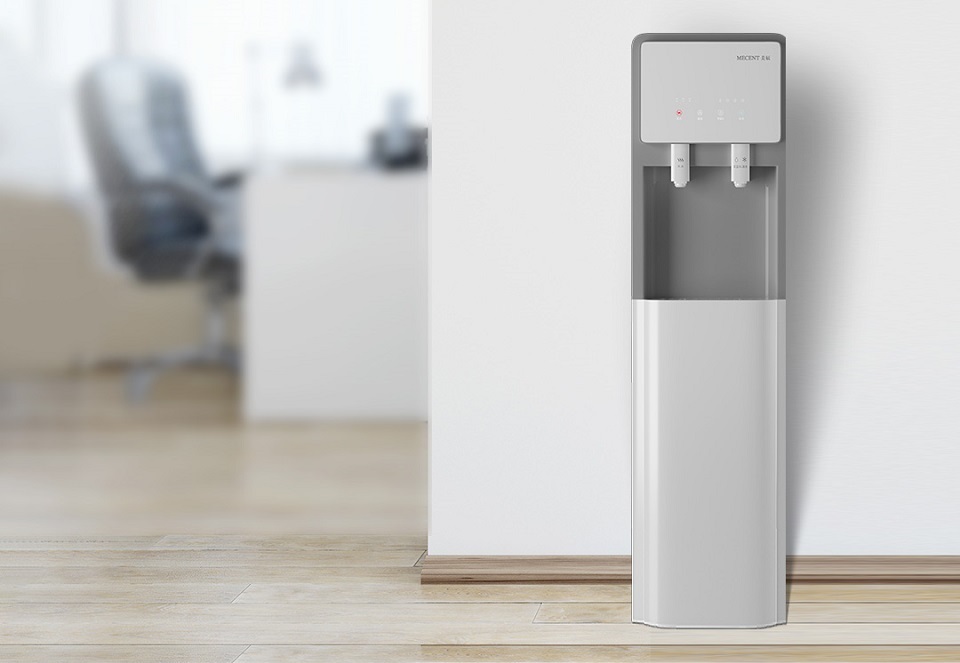 辦公室直飲水機(jī)是租賃好還是購(gòu)買好？哪種更劃算呢？